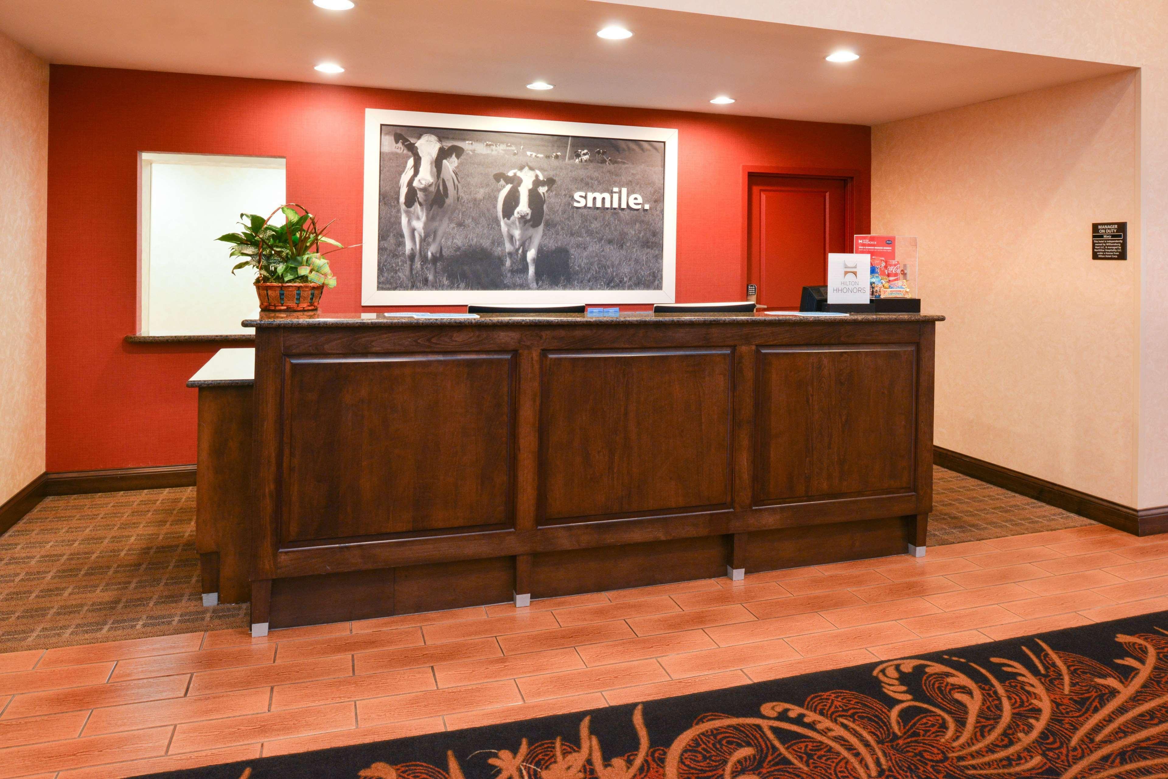Hampton Inn וויליאמסברג מראה חיצוני תמונה
