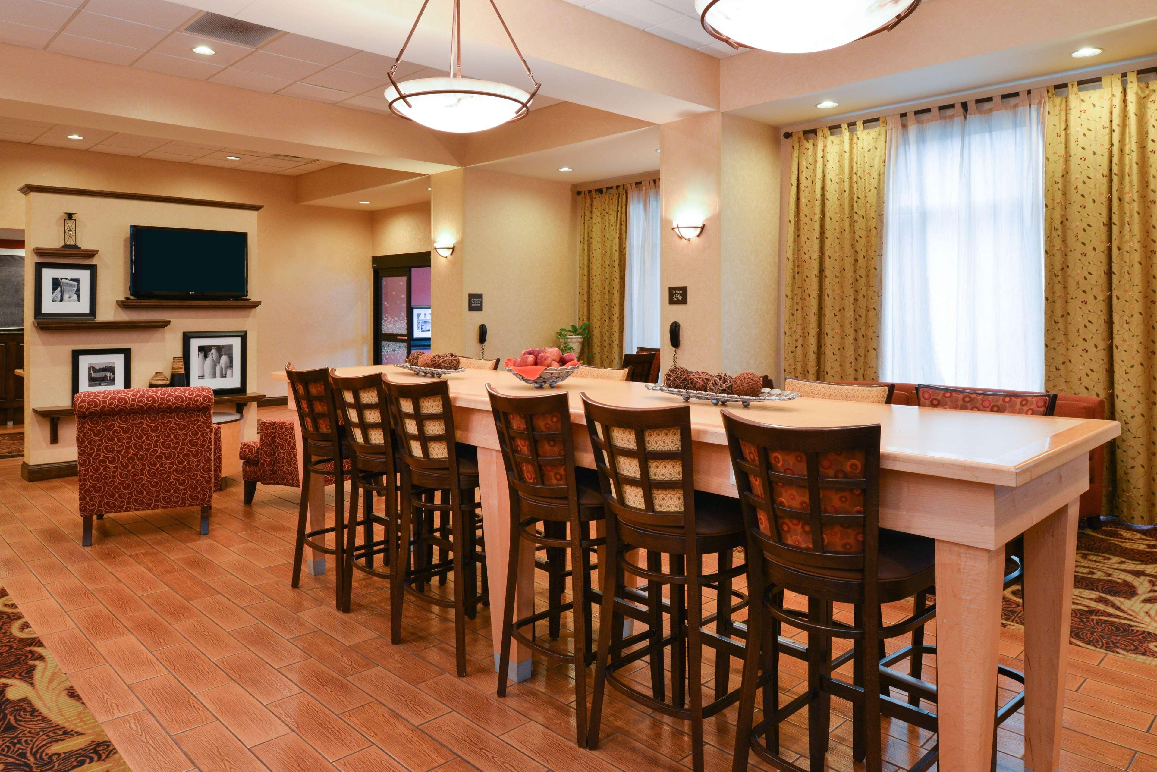 Hampton Inn וויליאמסברג מראה חיצוני תמונה